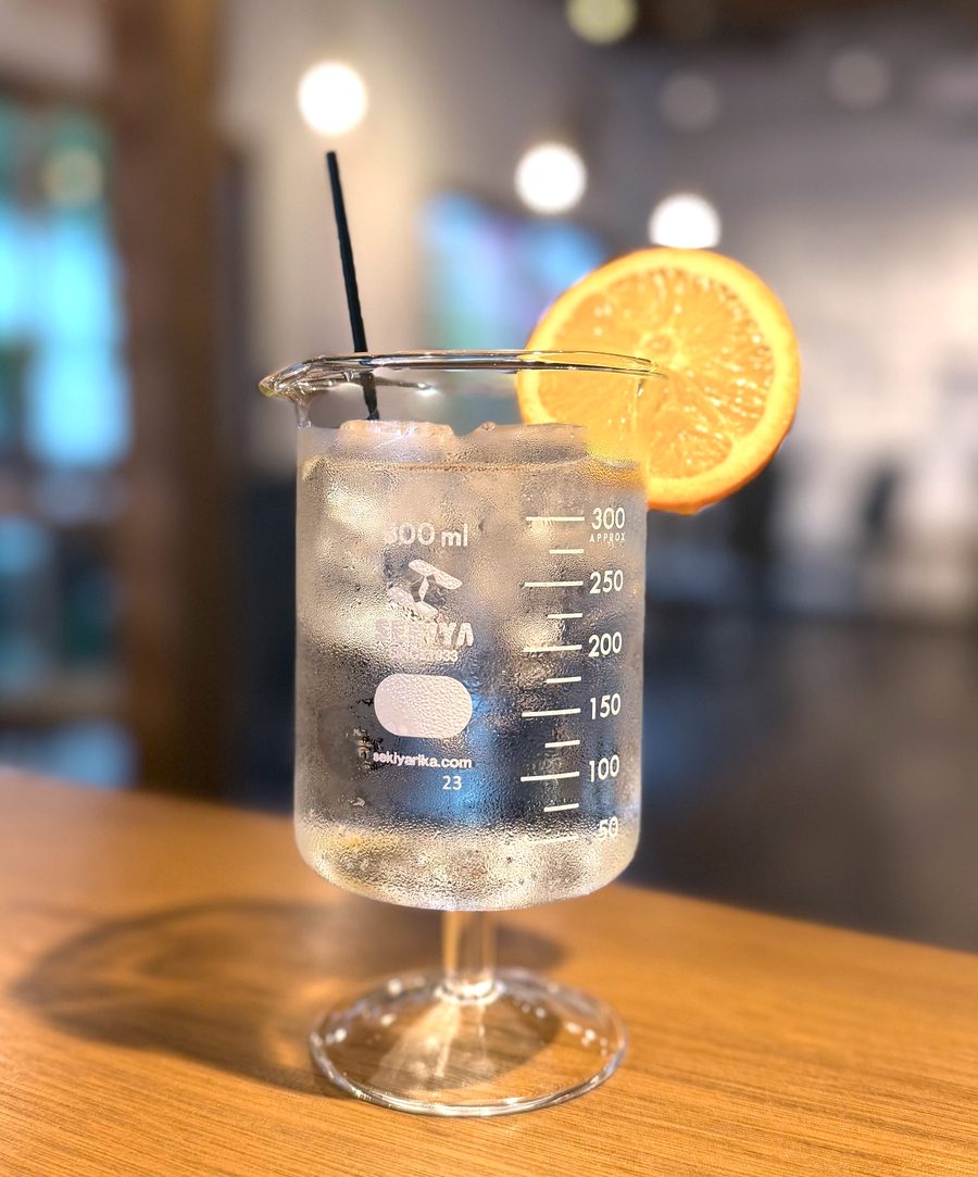 無色透明の蒸留クラフトコーラ